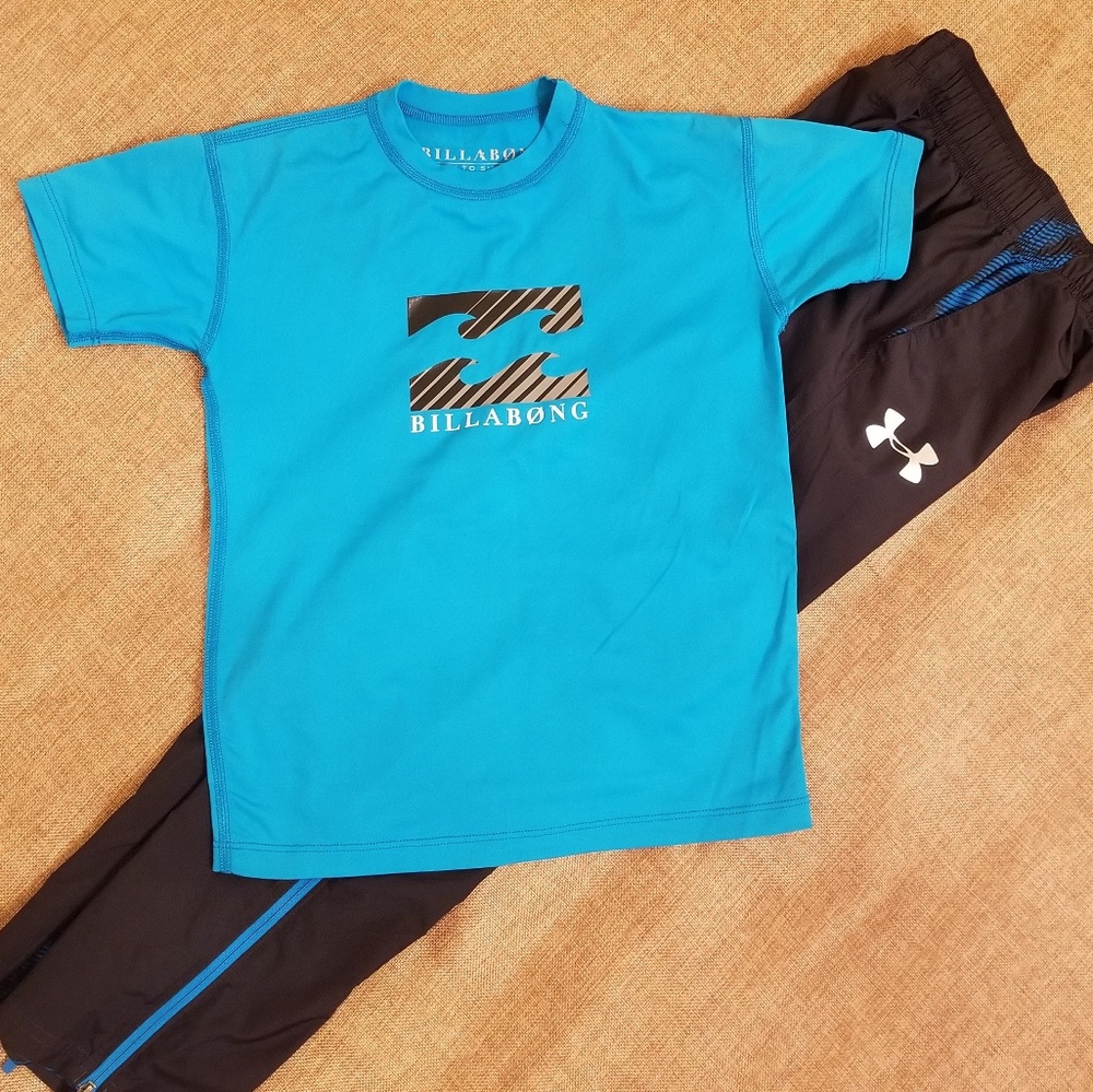 ⚫4 yrs Billabong 50 UPF protection surf tee